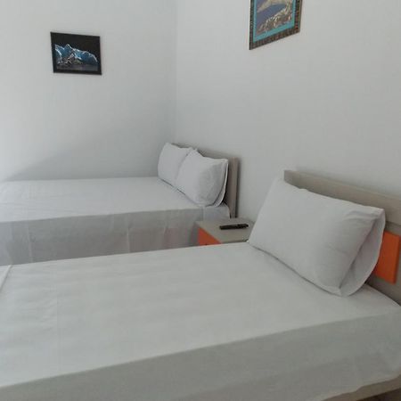 Guest House Vila Bega Sarandë Eksteriør bilde