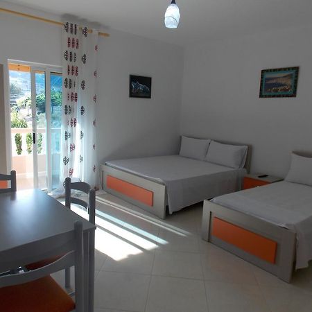 Guest House Vila Bega Sarandë Eksteriør bilde