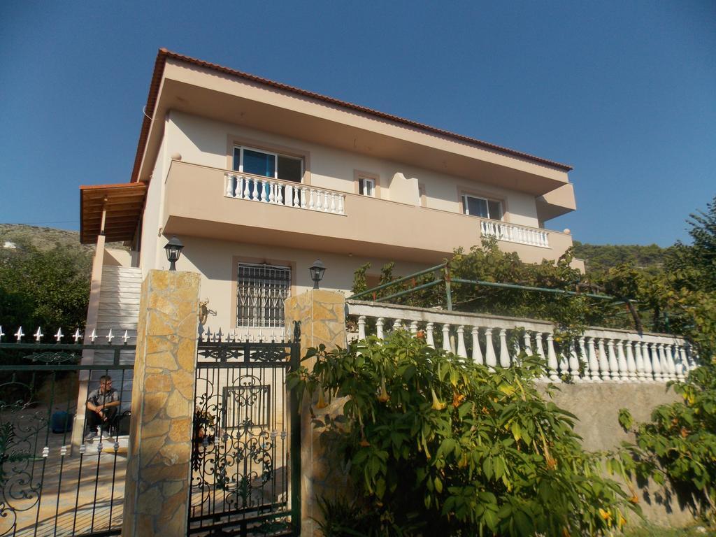 Guest House Vila Bega Sarandë Eksteriør bilde