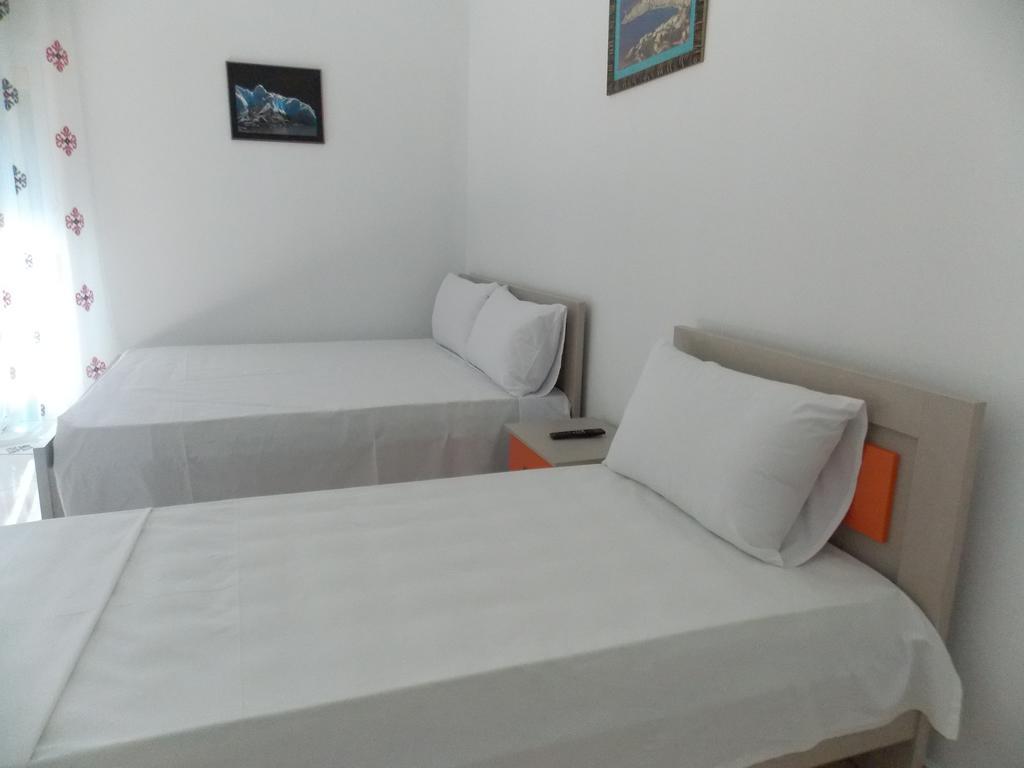 Guest House Vila Bega Sarandë Eksteriør bilde