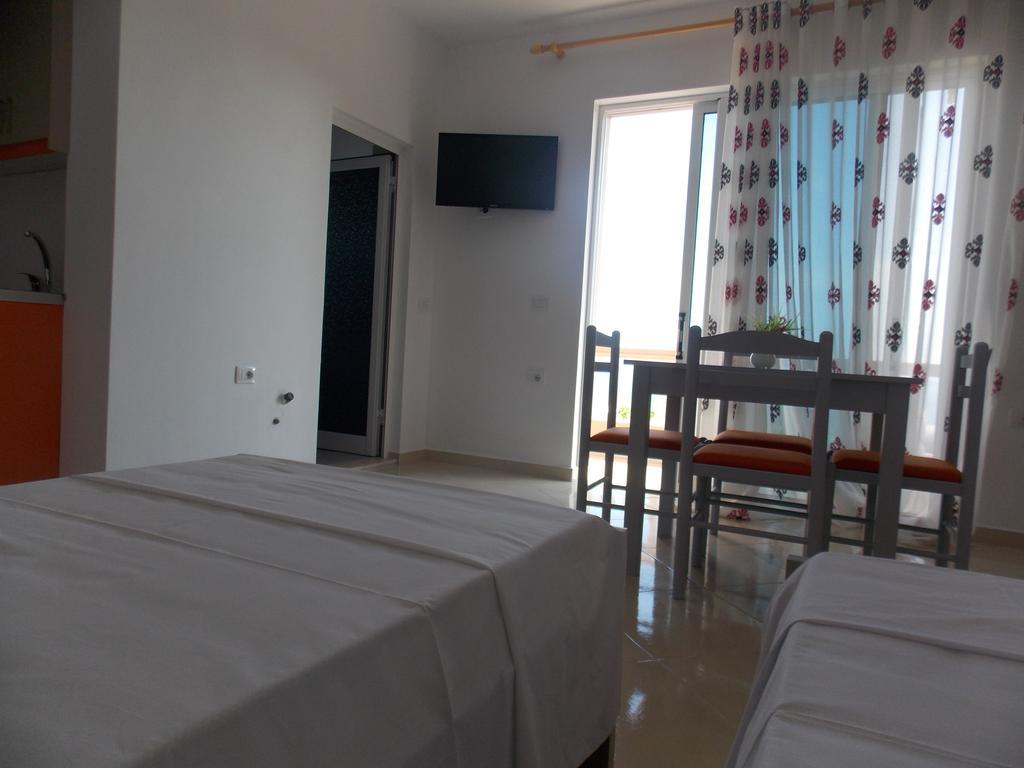 Guest House Vila Bega Sarandë Eksteriør bilde