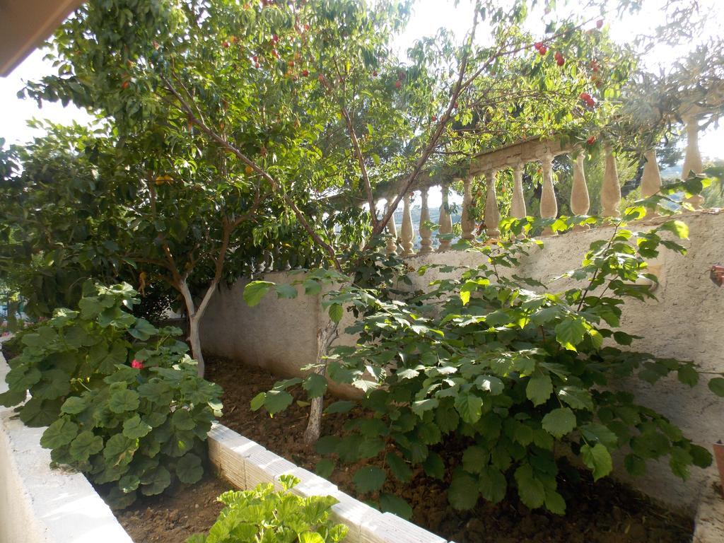 Guest House Vila Bega Sarandë Eksteriør bilde