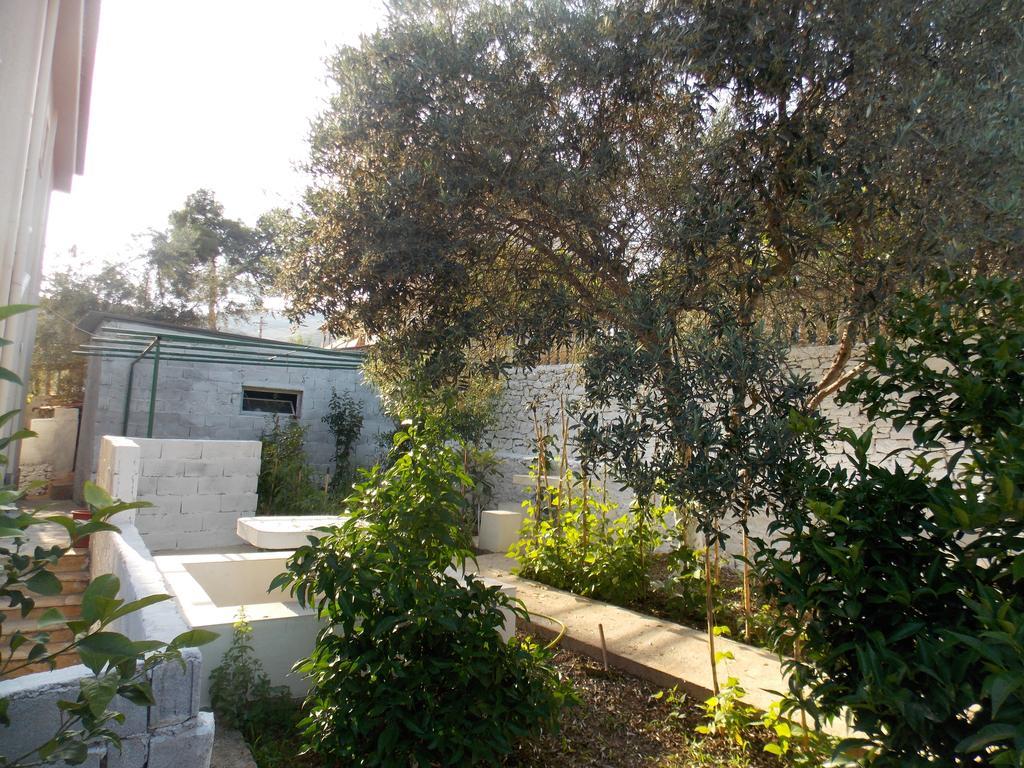 Guest House Vila Bega Sarandë Eksteriør bilde