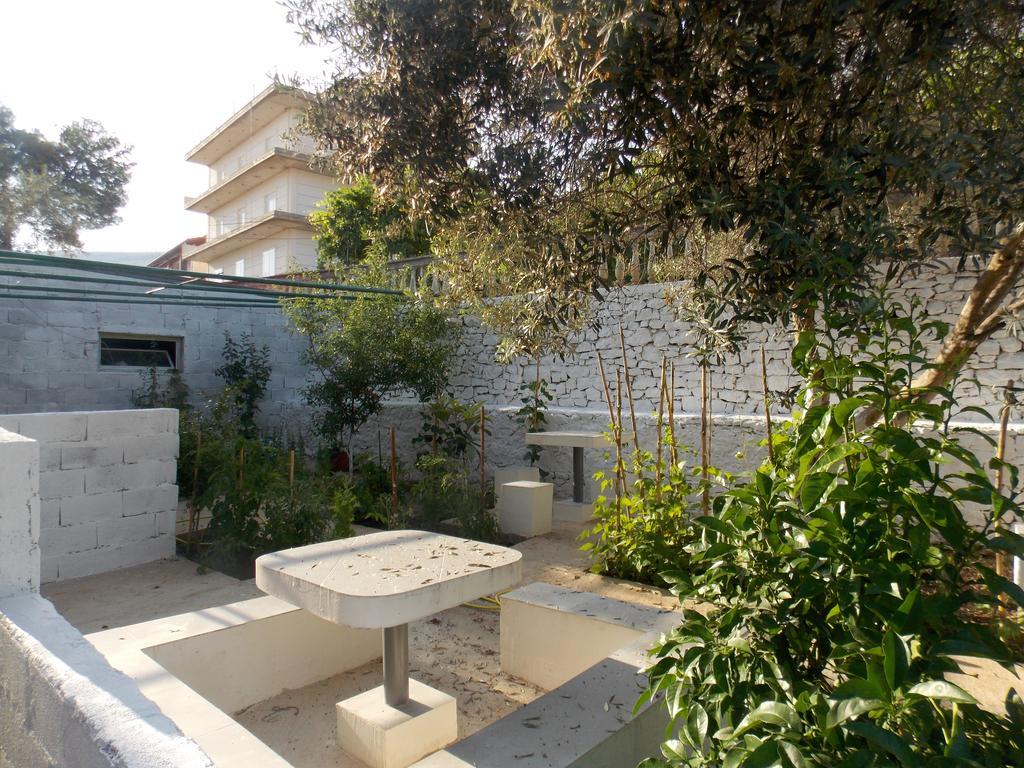 Guest House Vila Bega Sarandë Eksteriør bilde