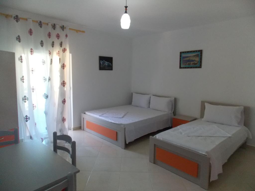 Guest House Vila Bega Sarandë Eksteriør bilde