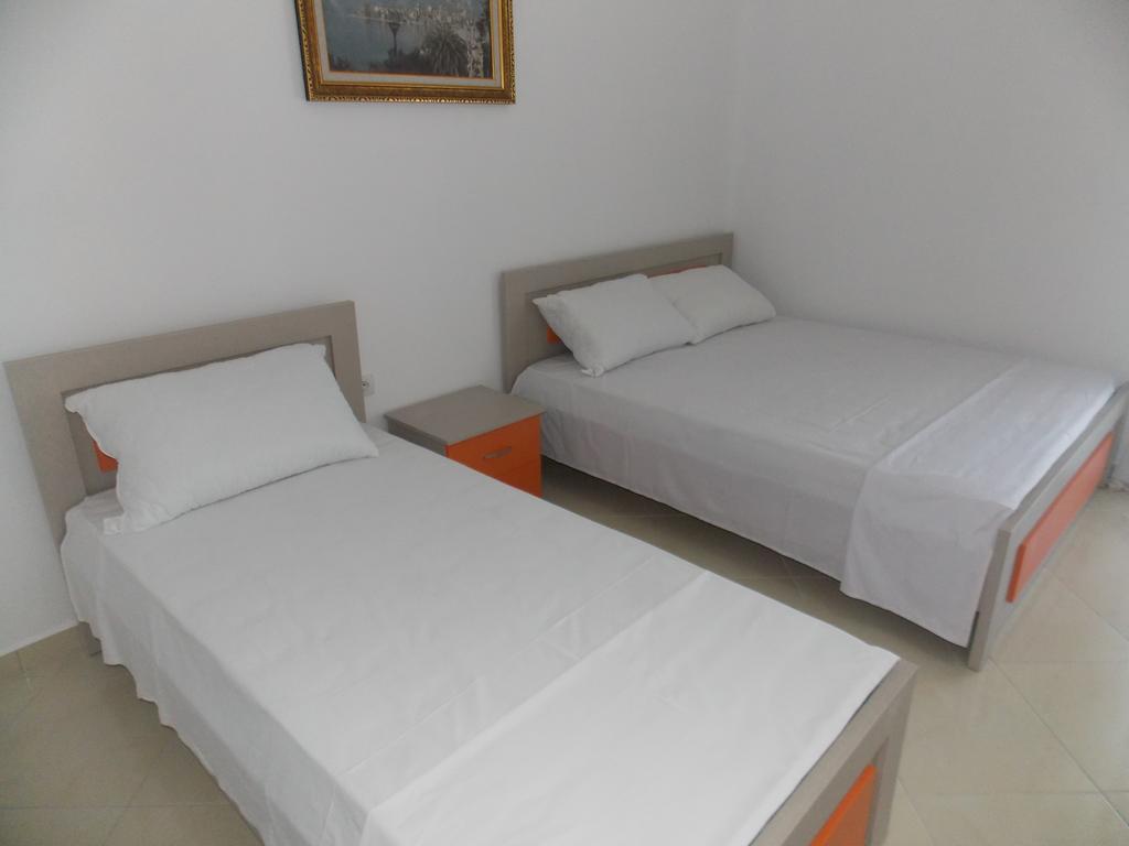 Guest House Vila Bega Sarandë Eksteriør bilde